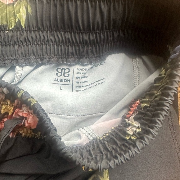 Albion The Away Skirt Petite Large Rose Black - Picture 3 of 6